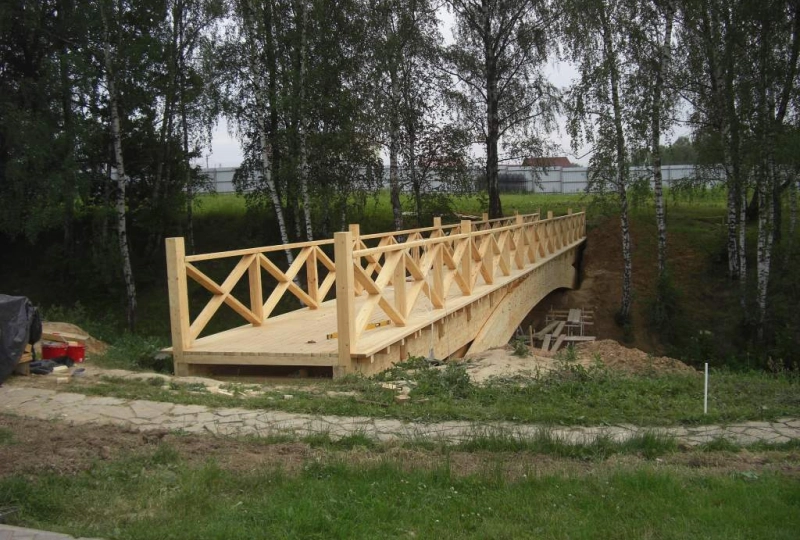 Пешеходный мост длиной 31 метр